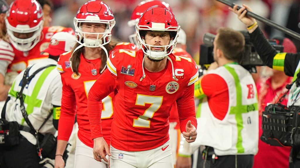 Chiefs’ Harrison Butker provides jersey to family of Super Bowl parade