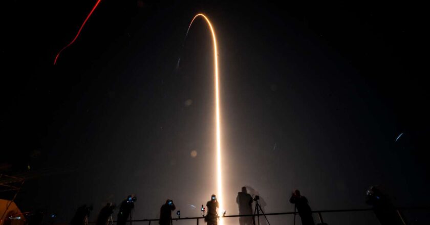 SpaceX fait décoller un nouvel équipage vers la Station spatiale internationale