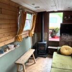 Brit converts ‘knackered’ narrowboat into gorgeous floating Airbnb