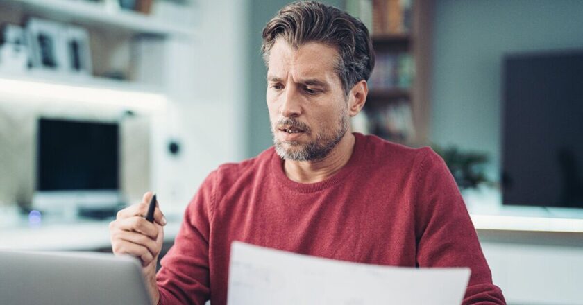 Premium Bonds saver asks about cashing in over the Bank Holiday – NS&I explains | Personal Finance | Finance