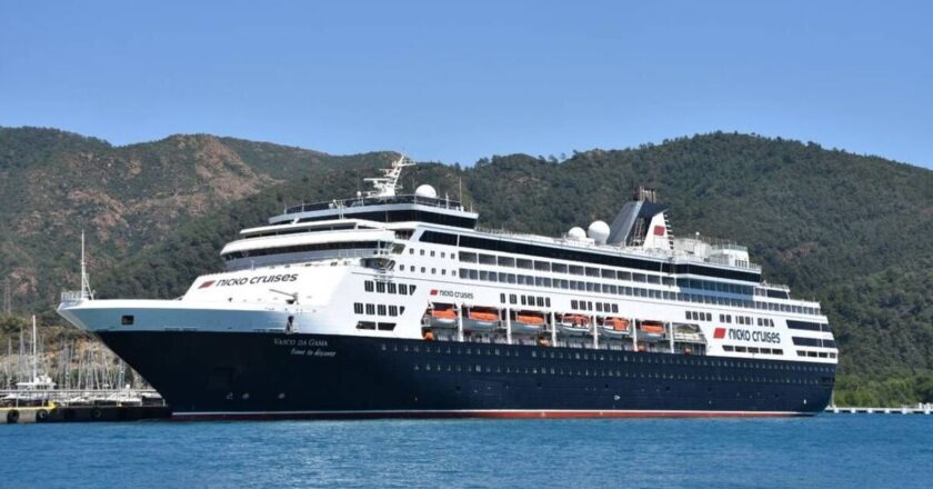 ‘My parents ignored me – so I left on a cruise without them when they were late’