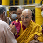 Le dalaï-lama, soigné aux Etats-Unis, se dit en bonne santé