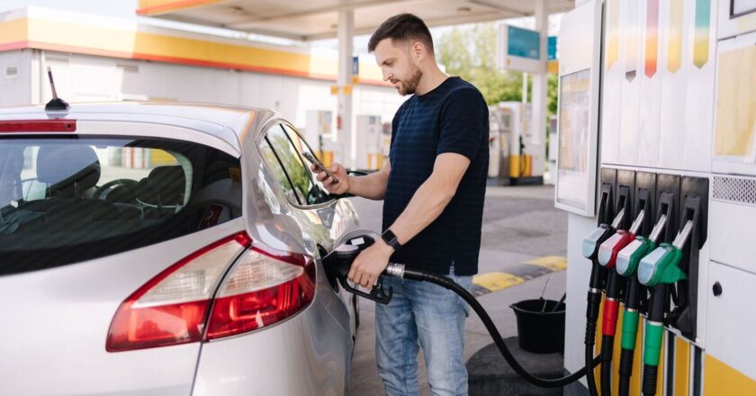 Britain’s low-price petrol hotspots as UK’s cheapest service stations revealed | Personal Finance | Finance