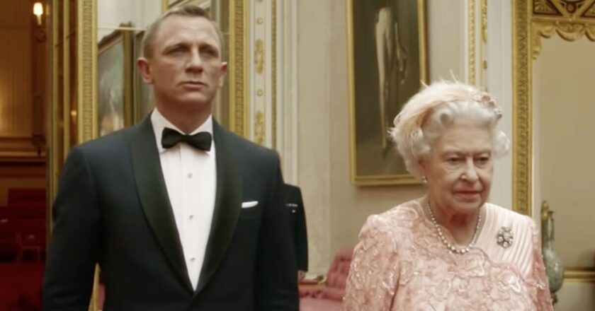 James Bond and The Queen behind-the-scenes – Filming Daniel Craig for Olympics | Films | Entertainment