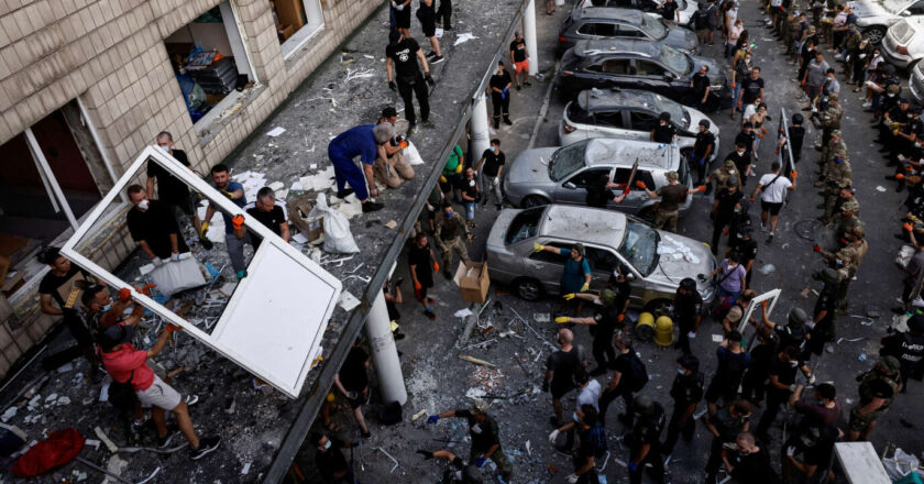 le bilan de l’attaque contre l’hopital pour enfants s’élève à 43 morts, une journée de deuil observée dans le pays