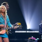 Miranda Lambert issues warning to fans after breaking up fight during her concert