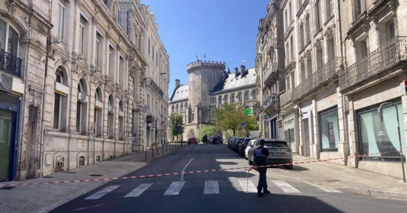 les motivations de l’homme qui a tenté d’incendier la mairie inconnues, deux enquêtes ouvertes