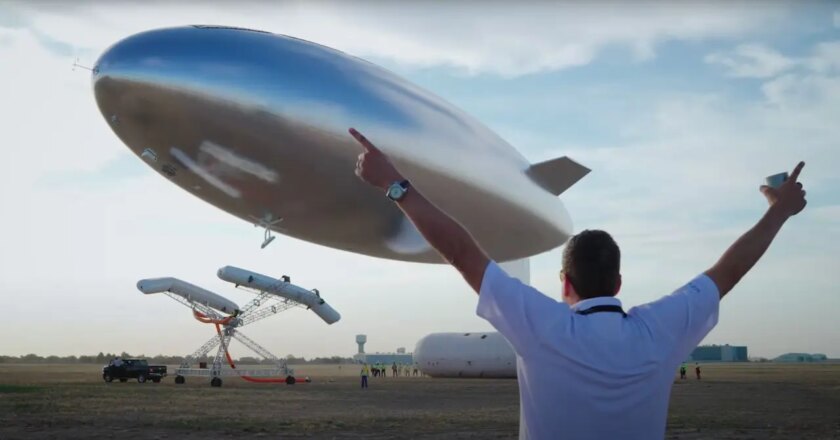 Solar-powered blimp could bring high-speed internet to your area