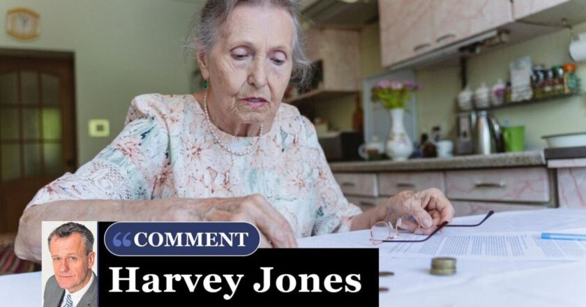 Labour’s state pension triple lock lie millions get just 10p extra a day | Personal Finance | Finance