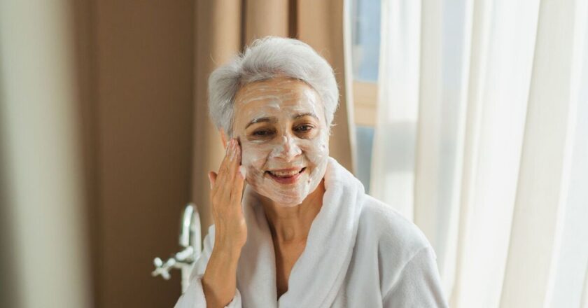 Avoid 5 foods which can make you look older – and what to eat instead