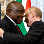 Au sommet des BRICS, le président sud-africain, Cyril Ramaphosa, qualifie la Russie d’« ami précieux »