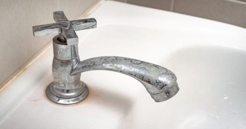 Keep taps ‘spotless and scratch free’ with natural method – only costs 17p