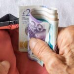 DWP hands £300 to state pensioners if they call before December deadline | Personal Finance | Finance