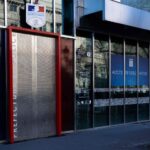 A Paris, un homme arrêté après s’être attaqué à des policiers devant la préfecture de police