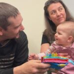 Massachusetts baby born deaf hears parents’ voice for first time, « ready to tackle the world »