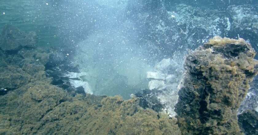 Pacific Ocean volcano 300 miles from Oregon may erupt for first time since 2015