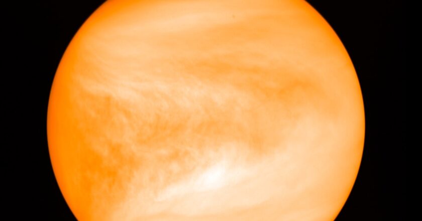 Soviet spacecraft hits Earth after failed Venus launch
