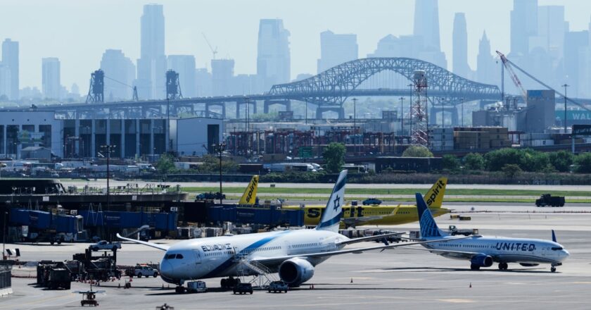 Newark Airport to open its shuttered runway Monday, 13 days ahead of schedule
