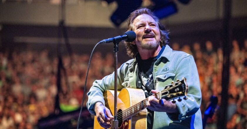 Pearl Jam star was once replaced by unexpected music legend | Music | Entertainment