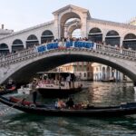 Le mariage de Jeff Bezos à Venise provoque des vagues sur la lagune