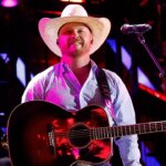 Cody Johnson stops show after fight breaks out during performance