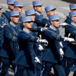 Un élève-officier meurt dans une chute à Paris, avant le 14-Juillet