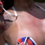 le ministre de la santé met en garde contre des bronzages dangereux popularisés sur les réseaux