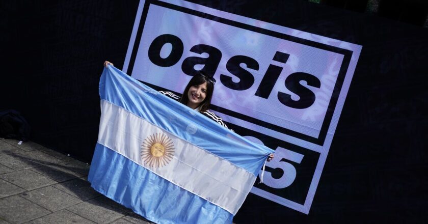 Oasis LIVE updates as gig hit with travel chaos after fans camp outside | Celebrity News | Showbiz & TV