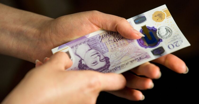 UK households handed up to £2,550 with 4 benefits and freebies in July | Personal Finance | Finance