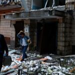 une attaque de drones et de missiles sur Kiev fait au moins six morts