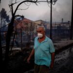 Les incendies continuent de faire rage en Grèce, qui attend l’aide de ses voisins