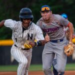 Amateur baseball makes high-IQ play on basepaths to avoid a double play