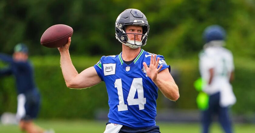 Shaun Alexander predicts Sam Darnold will be better with Seahawks