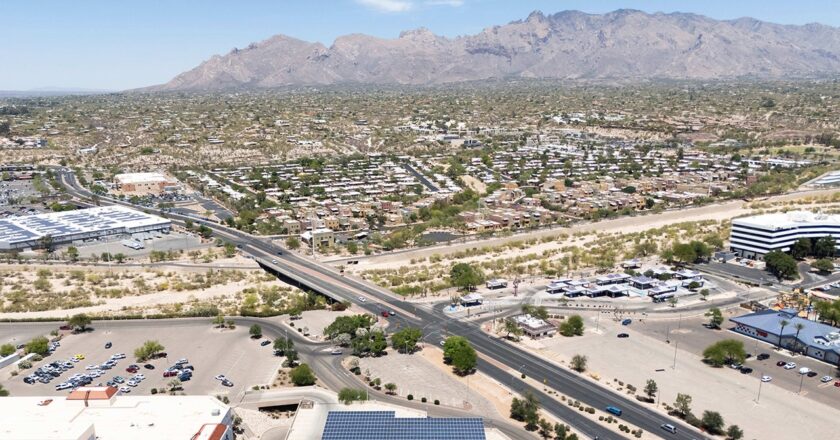 Tucson votes down $250M Amazon data center citing water and energy use