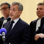 condamné à cinq ans d’emprisonnement, Nicolas Sarkozy connaîtra le 13 octobre la date de son incarcération