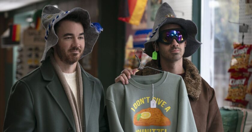 Jonas Brothers fans say ‘welcome back’ as boyband fronts Disney film | Films | Entertainment