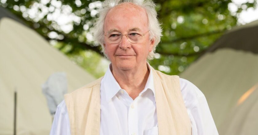 Philip Pullman names 5 of his favourite books – one is British classic | Books | Entertainment