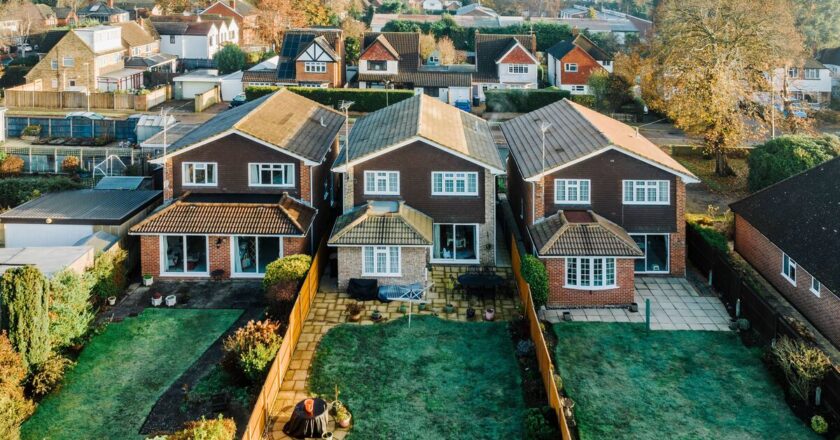 ‘My neighbour’s odd habit is creeping me out – I had to confront him’