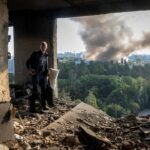 après l’attaque aérienne massive de l’armée russe sur Kiev, Volodymyr Zelensky dénonce « un crime délibéré et une prolongation de la guerre »