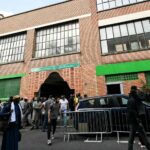 Les têtes de cochon déposées devant des mosquées d’Ile-de-France l’ont été par des étrangers ayant « quitté le territoire », annonce le parquet
