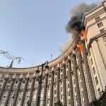 les images de l’attaque aérienne contre le siège du gouvernement à Kiev