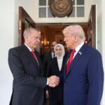 Donald Trump invite la Turquie à ne plus acheter de pétrole russe