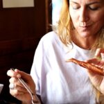 Late dinners and skipped breakfasts tied to higher bone disease risk