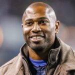 Former Seahawks star Shaun Alexander announces wife pregnant with 14th child