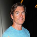 Jerry O’Connell allegedly robbed during yoga class after hiding items in shoes