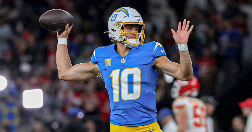 Chargers upset Chiefs, 27-21, in Brazil NFL season opener