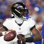 Ravens’ Lamar Jackson retaliates after getting smacked in helmet by fan