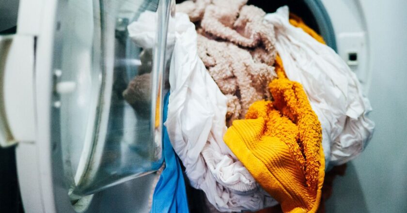 Laundry expert says you can slash bills with washing machine tip