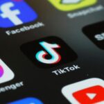 Sur TikTok, Facebook et Instagram, la migration entre glorification et désillusion