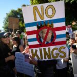 des foules géantes manifestent aux Etats-Unis contre Donald Trump